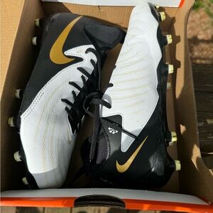 Nike Boy Soccer Cleats, Size 3